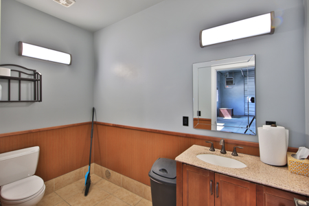 Commercial Shop/Office Space For Sale in Western Colorado - image 6