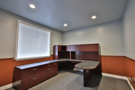 Commercial Shop/Office Space For Sale in Western Colorado - image 18