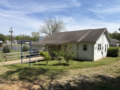 Investment Property Near Jacksonville State University - image 16