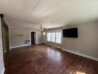 Investment Property Near Jacksonville State University - image 15