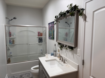 Private Country Home For Sale In Tn 35 Ac Shop Creek Fields - image 26