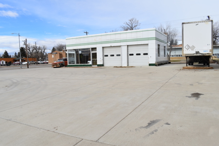 Main Street Building in Conrad, for sale, great location - image 2