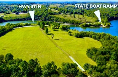 Lakefront Estate on 10 Acres with Gentle Walk to Water - image 7