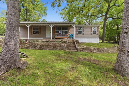 Lakefront Double Wide Mobile Bordering Corps on Bull Shoals Lake - image 32