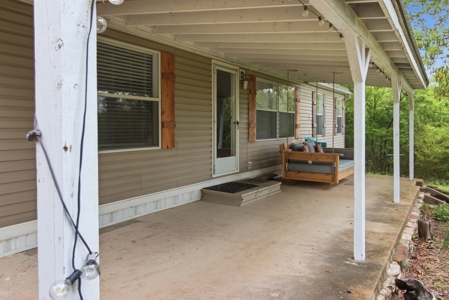 Lakefront Double Wide Mobile Bordering Corps on Bull Shoals Lake - image 39