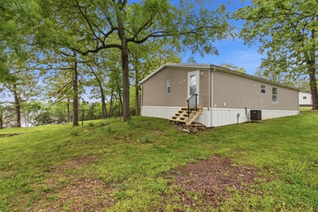 Lakefront Double Wide Mobile Bordering Corps on Bull Shoals Lake - image 35