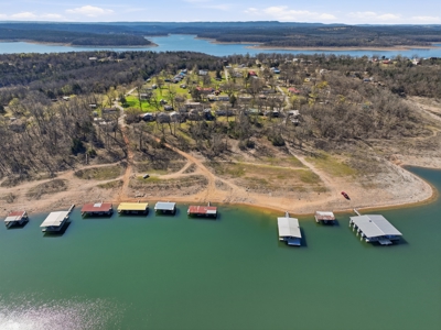 2 Homes on Bull Shoals Lake in Protem, MO - image 48