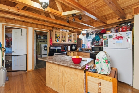 2 Homes on Bull Shoals Lake in Protem, MO - image 3