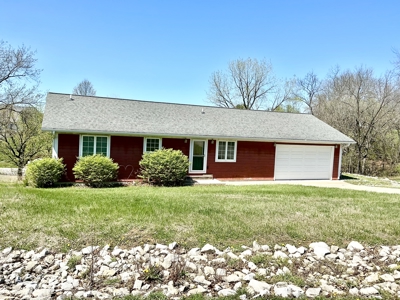 Lake Thunderhead Waterfront Home For Sale - image 5