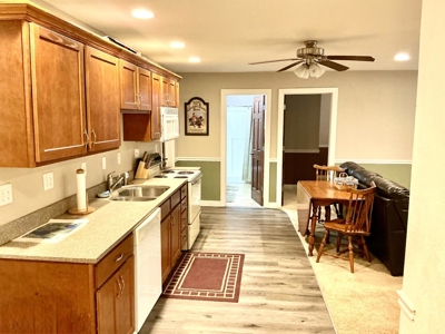 Lake Thunderhead Waterfront Home For Sale - image 37