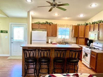 Lake Thunderhead Waterfront Home For Sale - image 7