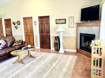 Lake Thunderhead Waterfront Home For Sale - image 14