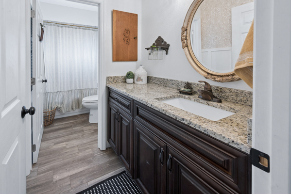 3,900 Sq Ft Home on Acre Lot – Dual Walk-In Closets, Clawfoot Tub