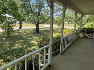 Country Home For Sale In Mcnairy County Tn With 1.44 +/- Acres - image 5