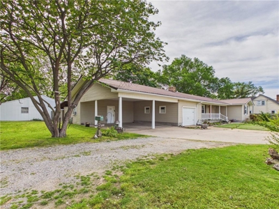 Remodeled Home and Shop on Double Lot For Sale Berryville - image 2