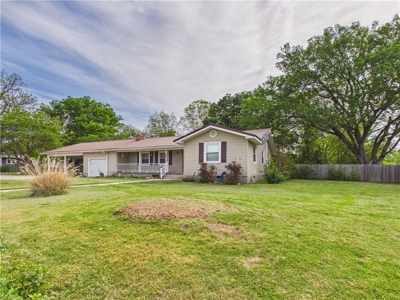 Remodeled Home and Shop on Double Lot For Sale Berryville - image 3