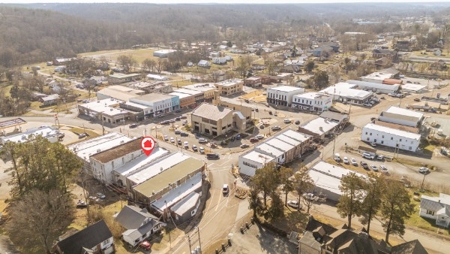 newly remodeled 2700 sqft commercial building with full basement - image 24