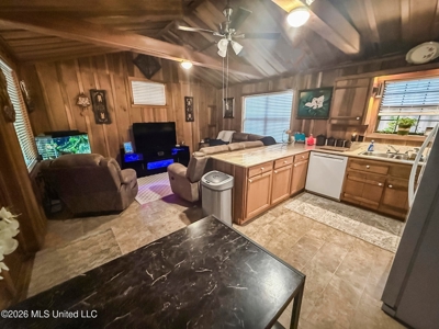 23 Acres of Riverfront Property with Sand Bar and Cabins - image 9