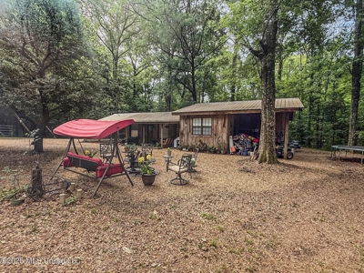 23 Acres of Riverfront Property with Sand Bar and Cabins - image 7