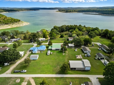 Stylish Home on Bull Shoals Lake Peninsula in Protem, MO - image 25