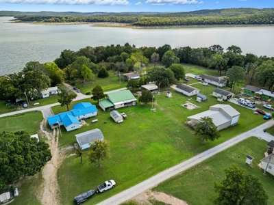 Stylish Home on Bull Shoals Lake Peninsula in Protem, MO - image 26