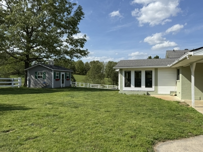 Custom Home And Pastureland For Sale In North Central Arkansas - image 36