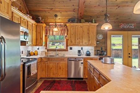 The Ultimate Recreational Property W/Log Home On 7.65 Acres - image 14