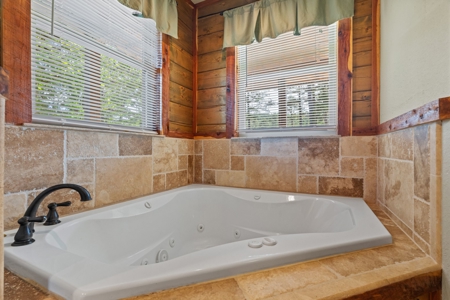 The Ultimate Recreational Property W/Log Home On 7.65 Acres - image 24