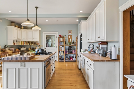 Beautiful Victorian Home with 5704 sq ft with Barn on 8.98 Acres - image 20