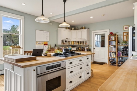 Beautiful Victorian Home with 5704 sq ft with Barn on 8.98 Acres - image 21