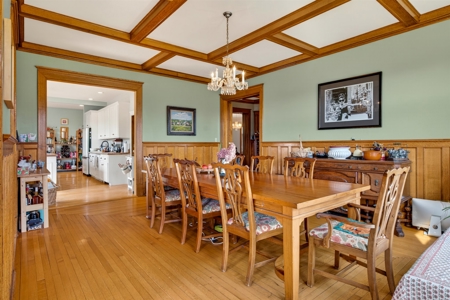 Beautiful Victorian Home with 5704 sq ft with Barn on 8.98 Acres - image 25