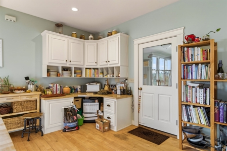 Beautiful Victorian Home with 5704 sq ft with Barn on 8.98 Acres - image 18