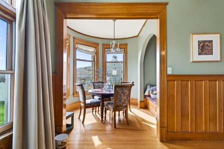 Beautiful Victorian Home with 5704 sq ft with Barn on 8.98 Acres - image 24