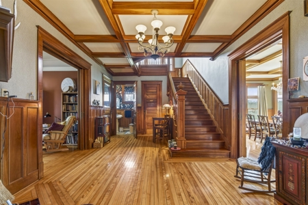 Beautiful Victorian Home with 5704 sq ft with Barn on 8.98 Acres - image 26