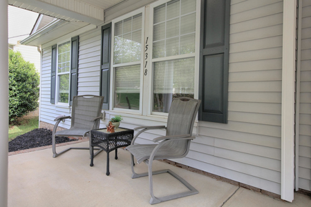 One Story Home Close to Amenities and Birkdale in Huntersville - image 5