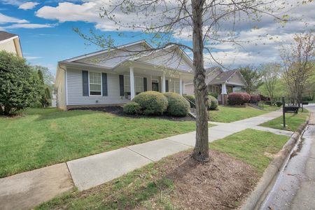 One Story Home Close to Amenities and Birkdale in Huntersville - image 3