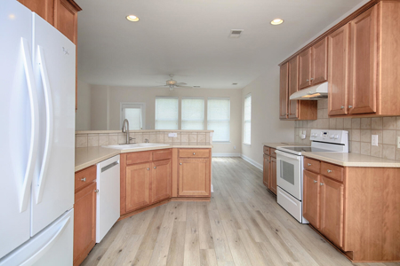 One Story Home Close to Amenities and Birkdale in Huntersville - image 15