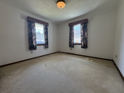 One Level living in this meticulously maintained home. - image 12