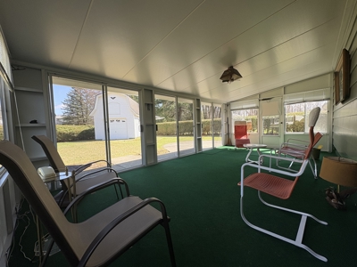 One Level living in this meticulously maintained home. - image 17