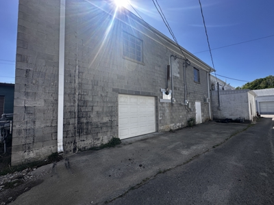 Outstanding commercial opportunity in the heart of town! - image 28