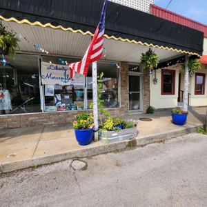Outstanding commercial opportunity in the heart of town! - image 1