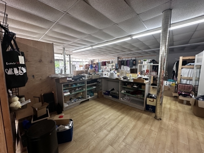 Outstanding commercial opportunity in the heart of town! - image 6