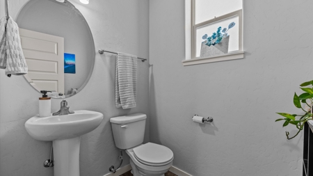 Newer Home With Solar, Water Filter, and No Carpet in GJ CO! - image 22