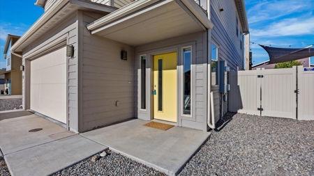 Newer Home With Solar, Water Filter, and No Carpet in GJ CO! - image 5