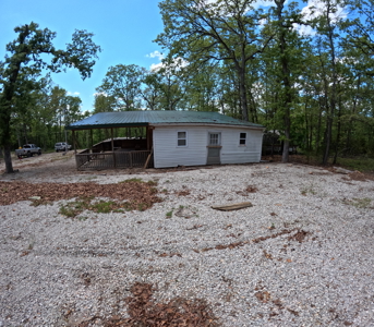 Country home in Twin Oaks Harbor - image 4