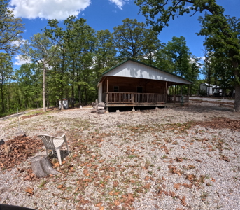 Country home in Twin Oaks Harbor - image 1