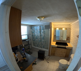 Country home in Twin Oaks Harbor - image 14
