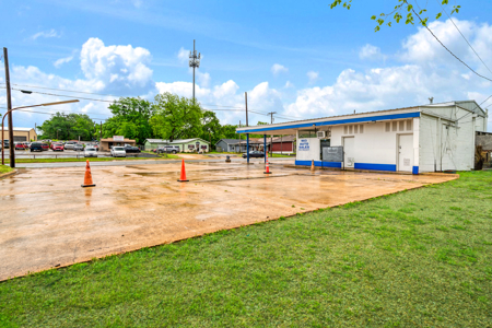 High Visibility Corner Commercial Lot | 455 N Main St Paris - image 14