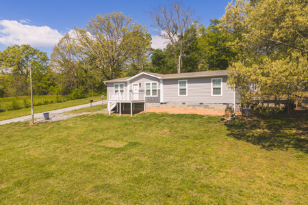 Unrestricted Country Home Bybee-Cocke County-East Tennessee - image 4