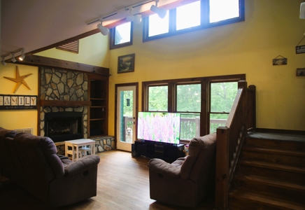 Mountain Home on 5 Acres Near Trout Streams - image 11